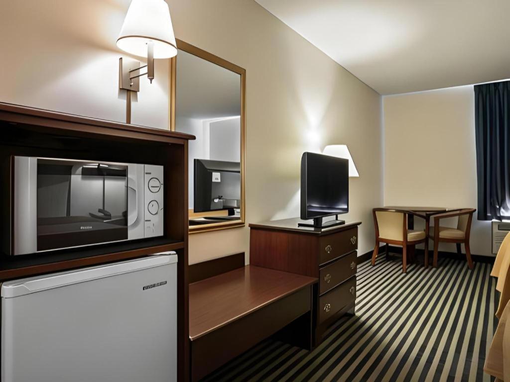 Quality Inn Columbia Airport West Columbia Exteriér fotografie